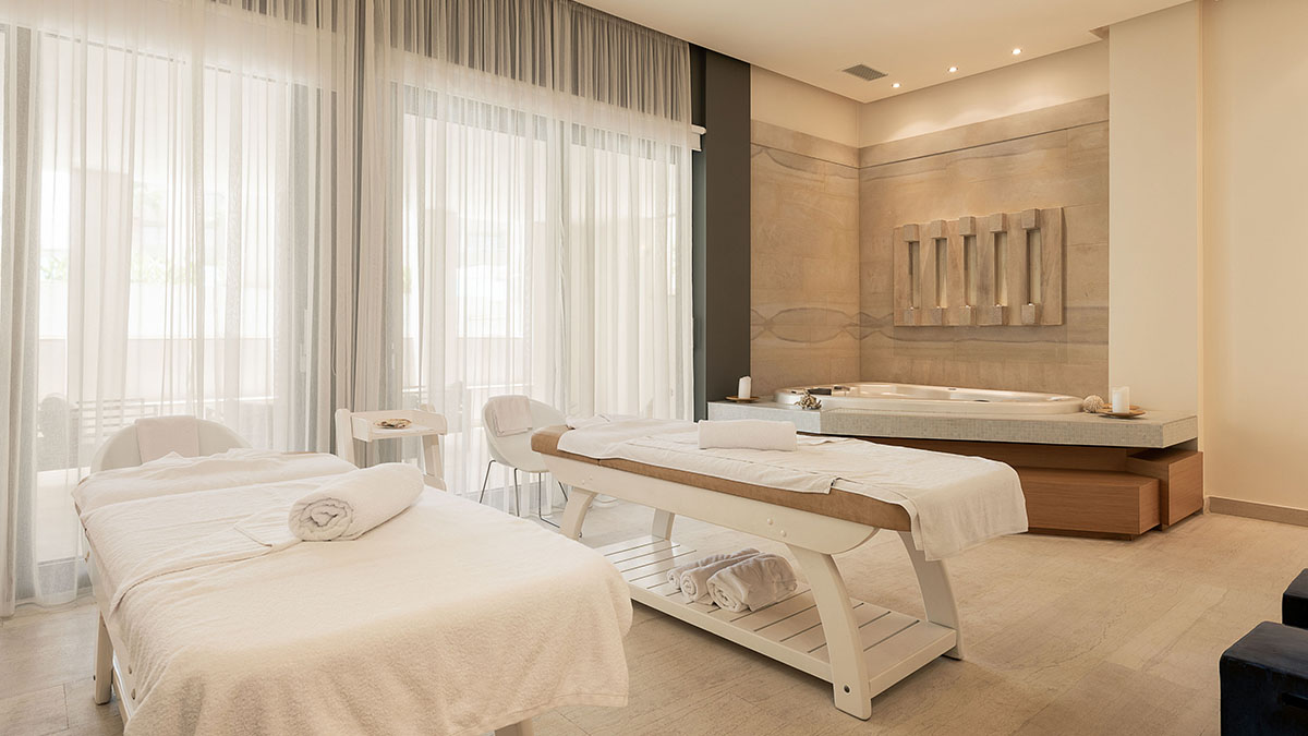 Avra Imperial Hotel